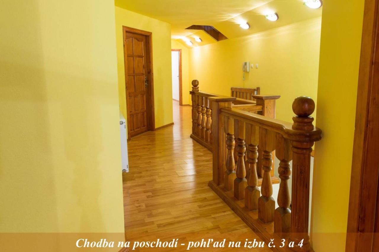 Ubytovanie Adina Poltar Екстериор снимка